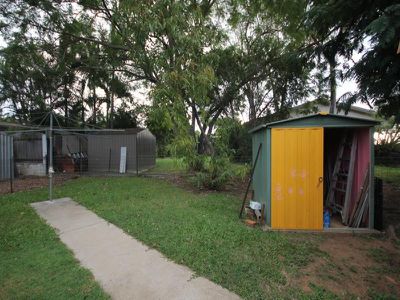 2 Macpherson St, Richmond Hill