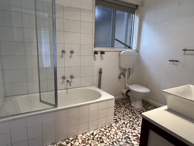 6 / 5 Raglan Street, Newtown