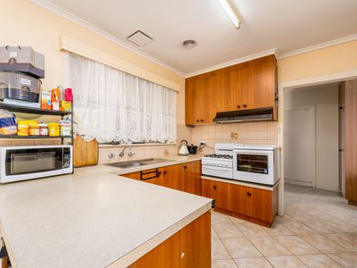 2 Sheehan Crescent, Shepparton