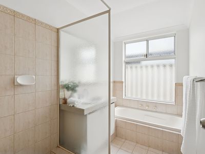 12 Carignan Avenue, Caversham