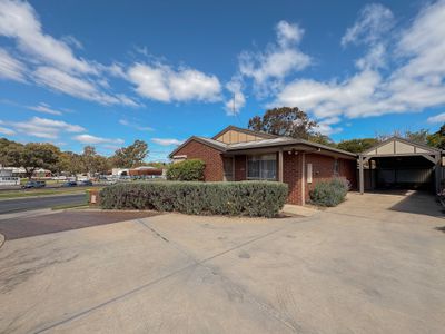 2 / 1 Gray Street, Swan Hill