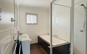 24 Murrumbong Road, Summerland Point