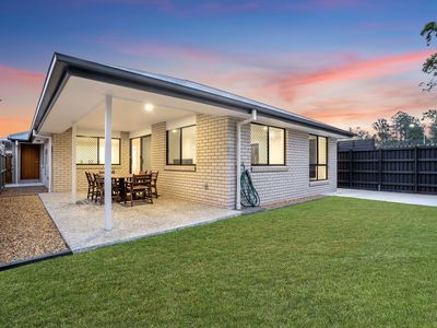 4 Killara Boulevard, Logan Reserve