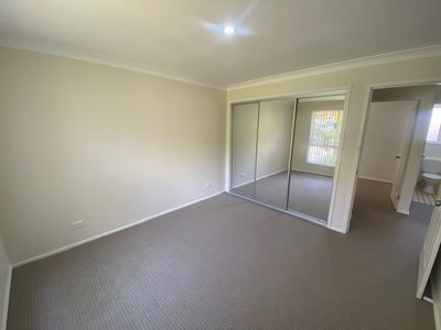 4A Kingfisher Place, Farmborough Heights