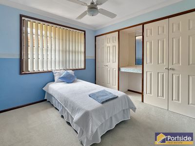 44 Clemenceau Crescent, Tanilba Bay