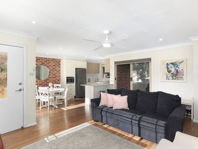 2 / 66 Pur Pur Avenue, Lake Illawarra