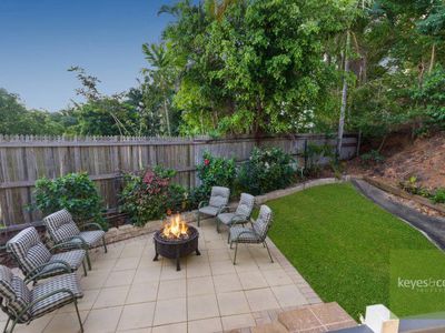5 Woodlands Court, Castle Hill