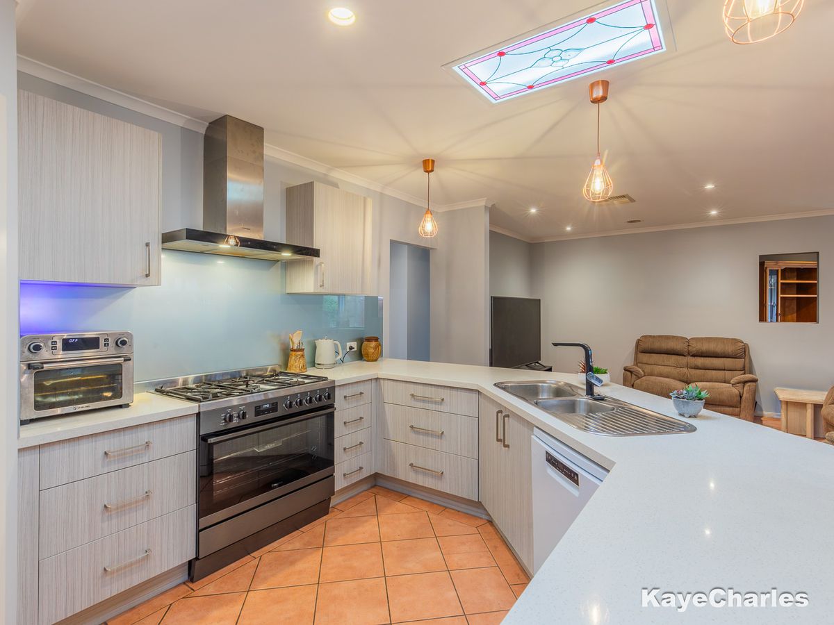 19 Lakeview Terrace, Beaconsfield