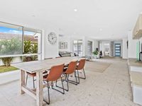 39 Southlake Drive, Varsity Lakes