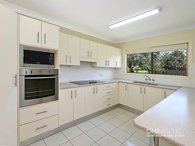 15 Gladstone St, Oxley