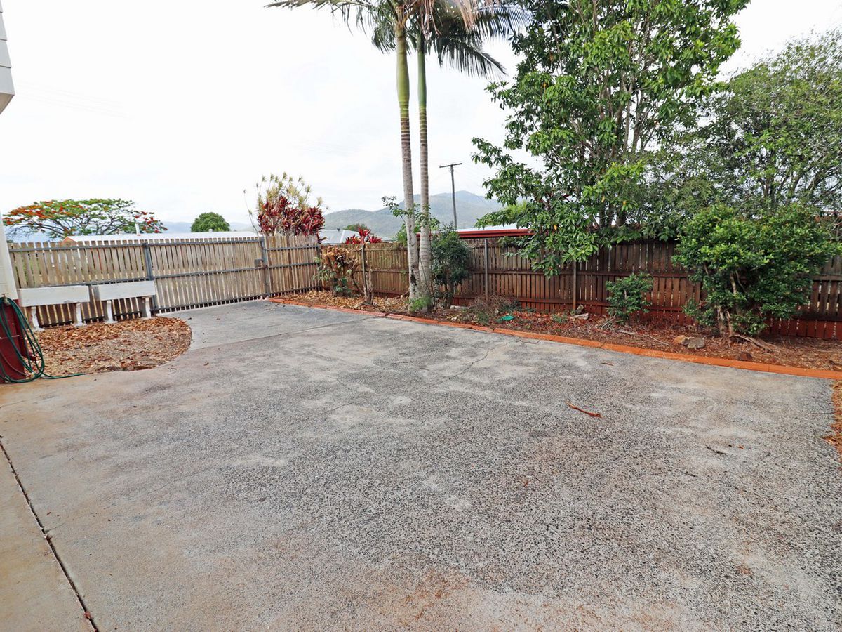 14 Azalea Street, Atherton