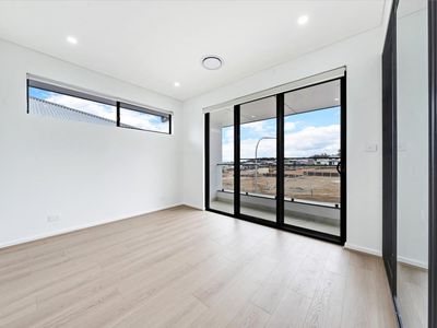 37 Flying Fox Circuit, Oakville