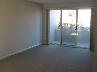 2 / 78 Addison St, Lake Illawarra