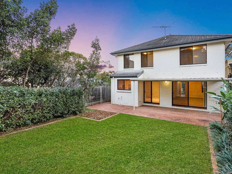 5 Etruscan Court, Glenwood
