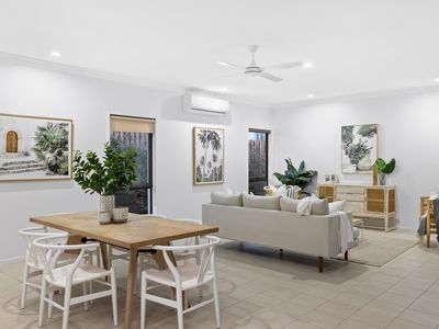 15 Hawksbury Crescent, Wakerley