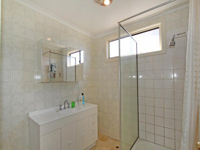 111 Varden Street, Piccadilly