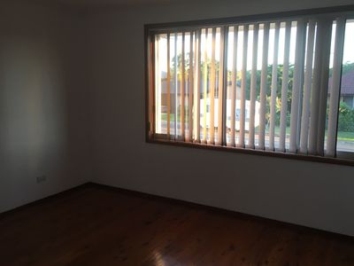 4 Winter Avenue, Mount Warrigal