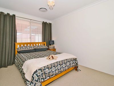 74 Chelmsford Avenue , Port Kennedy