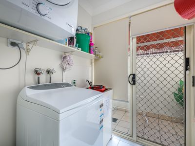 5 / 5 Chanell Close, Coombabah