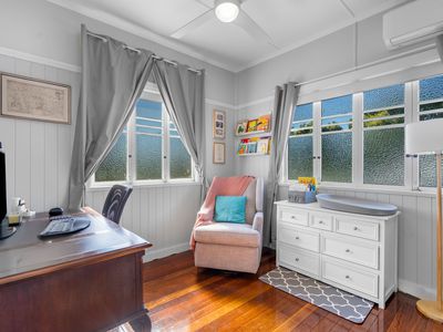 8 Kruger Street, Booval