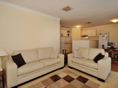 2 / 10 Great Eastern Highway, Kalgoorlie