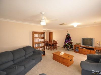 8 MacGregor Street, Dubbo