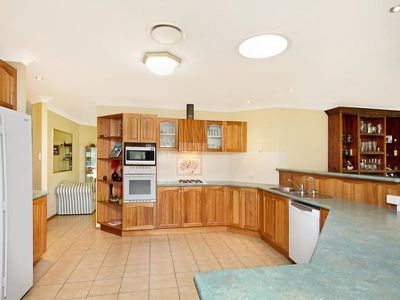 20 Sunningdale Avenue, Rochedale South