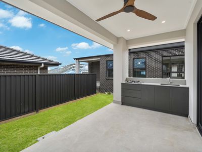 15 Dunstan Street, Oran Park