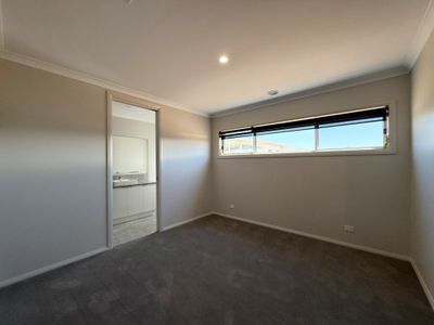10 Bottlebrush Drive, Yarrawonga