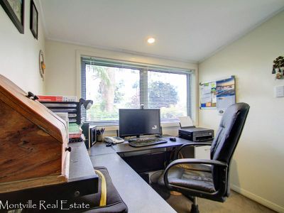 260 Western Avenue, Montville