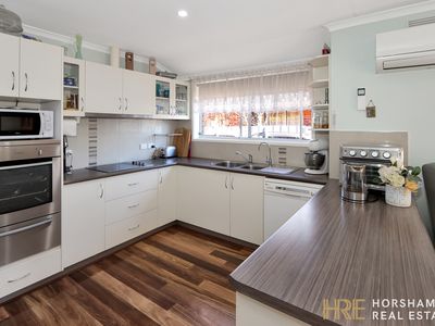15 Willow Court, Donald