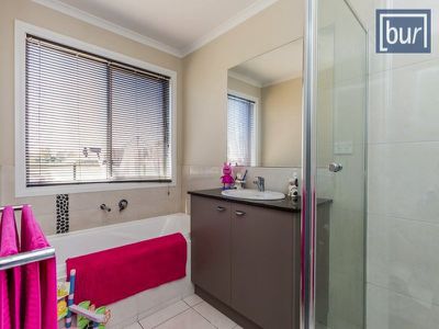161-169 Larmer Street, Howlong