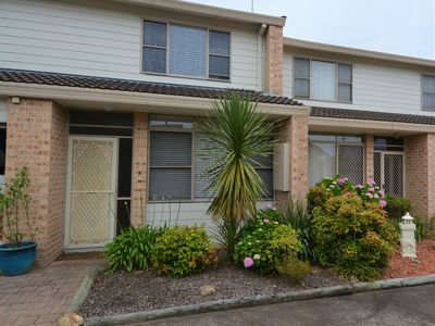 8 / 47-49 Pur Pur Avenue, Lake Illawarra