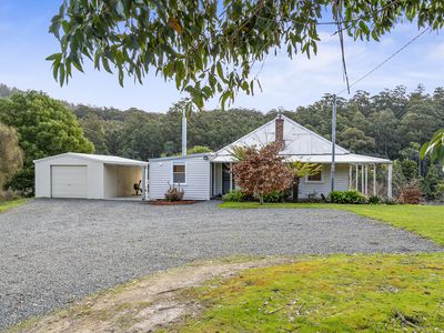 50 Cairns Road, Surges Bay