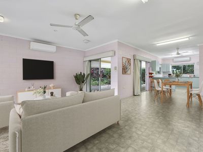 2 Bounty Close, Bentley Park