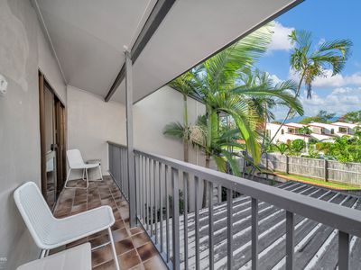 2 / 28 Mimosa Street, Holloways Beach