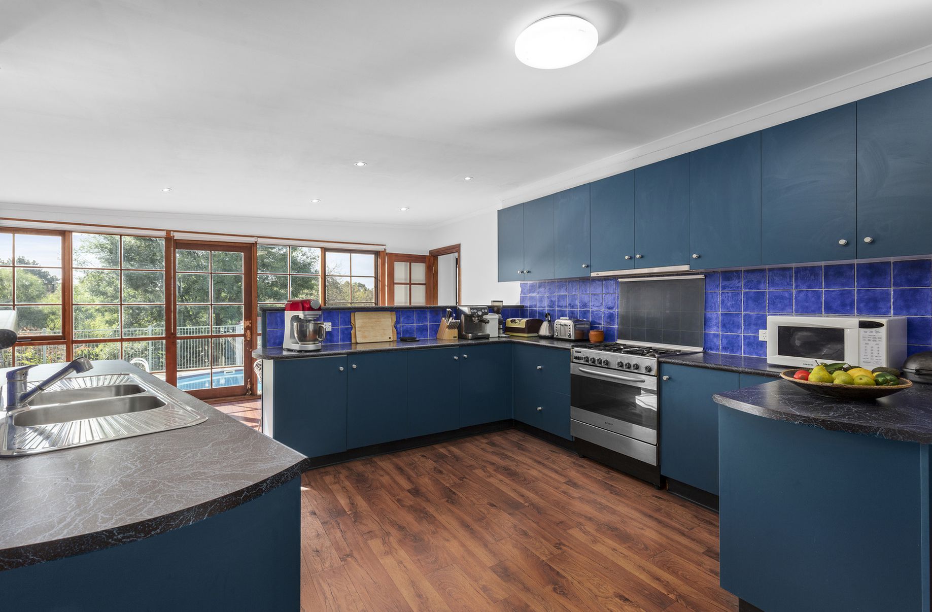 2 MERCER STREET, Shelford