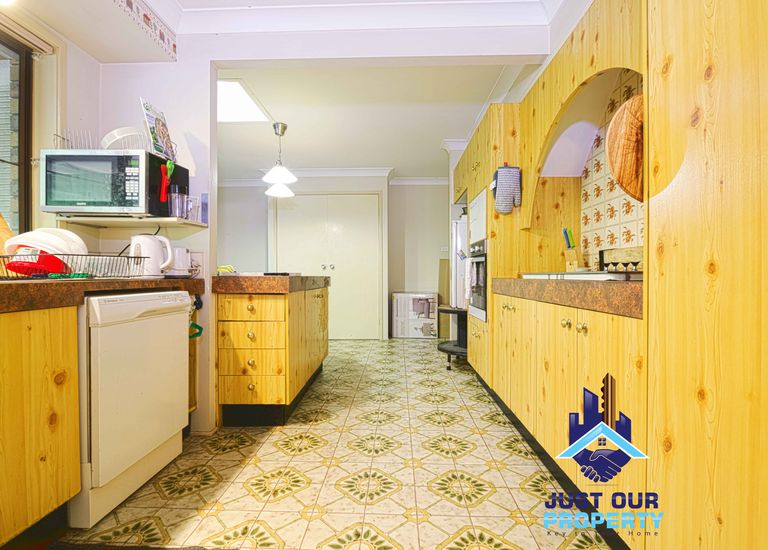 10 Mapleleaf Drive, Padstow
