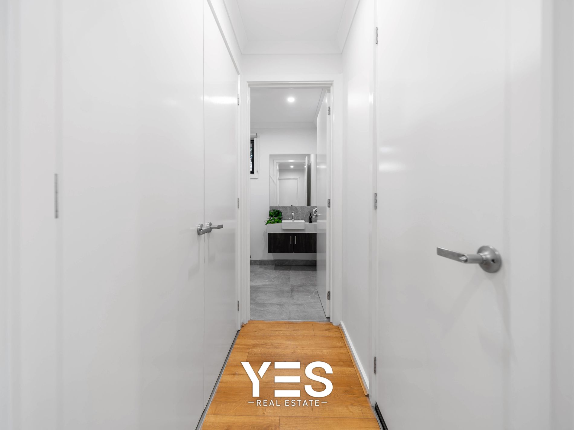 1B Rolstone Court, Narre Warren