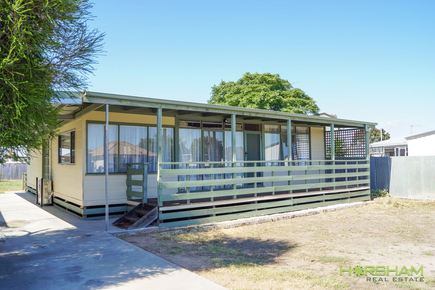 52 Alexander Avenue, Horsham