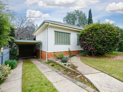 951 WAUGH ROAD, North Albury