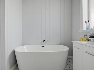 17 Parish Crescent, George Town