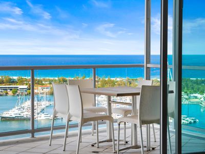 2405 / 1 Como Crescent, Southport