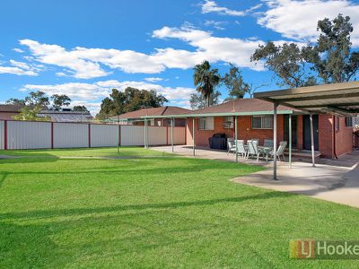 58 Hoyle Drive, Dean Park