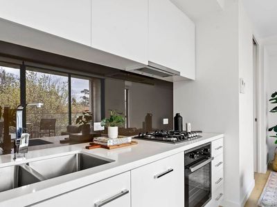 202 / 8 Princes Close, Prahran