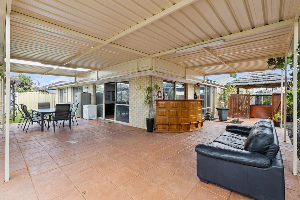 16 Pissaro Crescent, Ashby