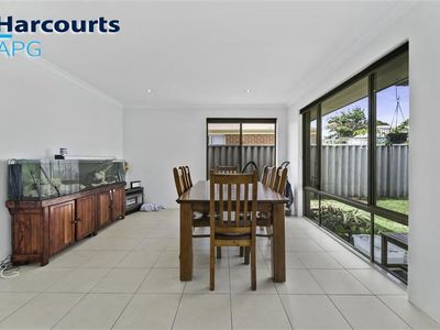 11 ARUM CORNER, Glen Iris