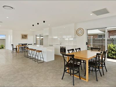 11 Manchurian Circuit, Dubbo