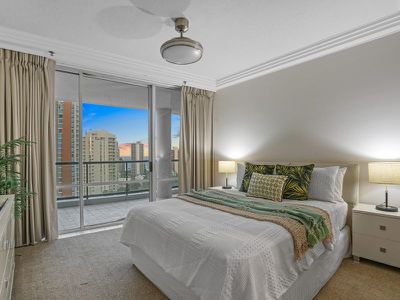 43 / 3 TEDDER AVENUE, Main Beach