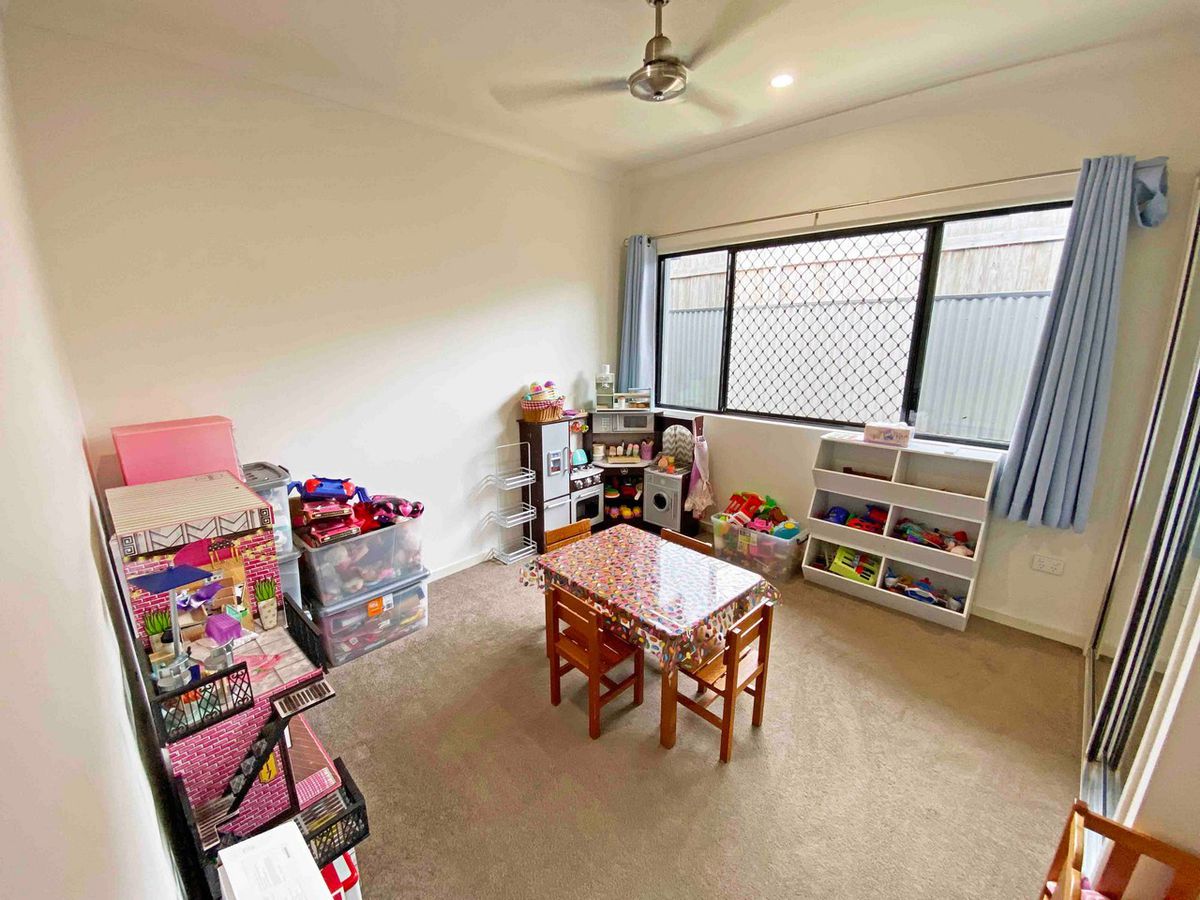 30 Gargan Lane, Atherton